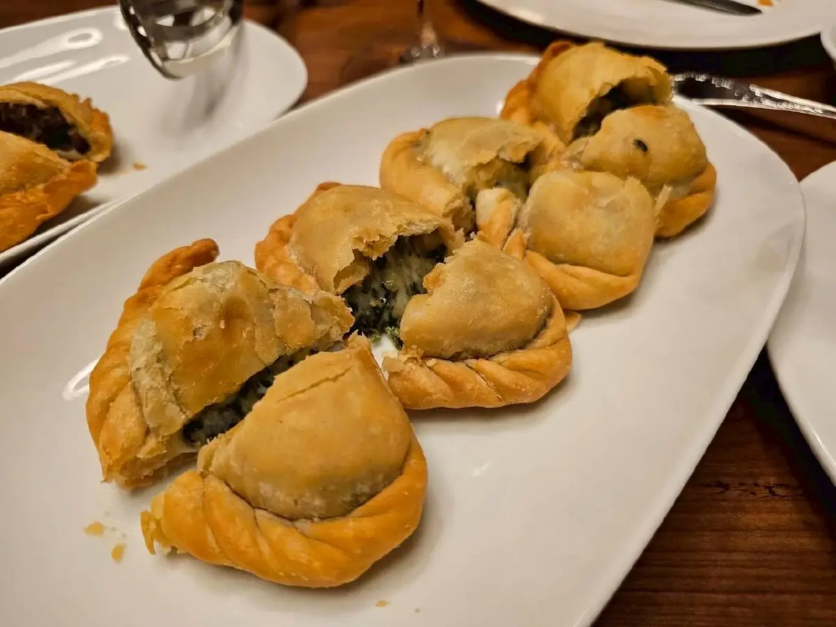 Quilombo สเต็กเฮาส์อาร์เจนตินาแท้ ในปราสาทหินกลางทองหล่อ