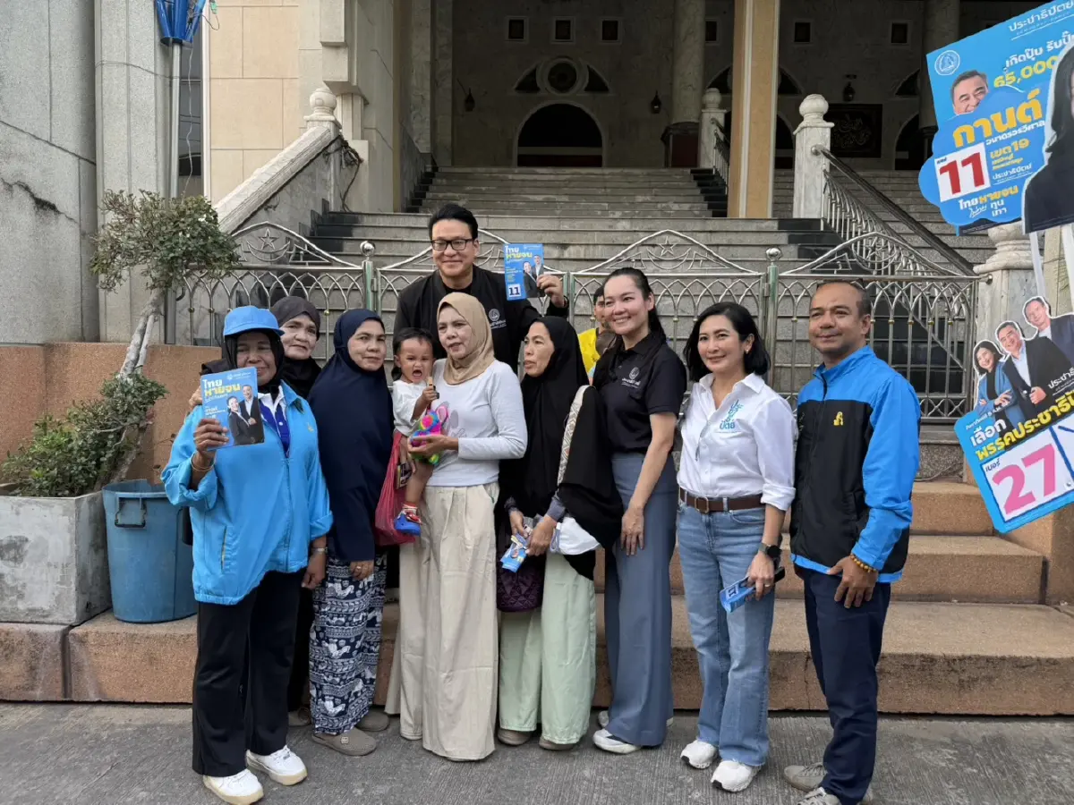 'การดี-สกลธี' นำทีมปชป.กทม.ลงพื้นที่ ชูแก้ปากท้องคนกรุง 'ไทยหายจน'