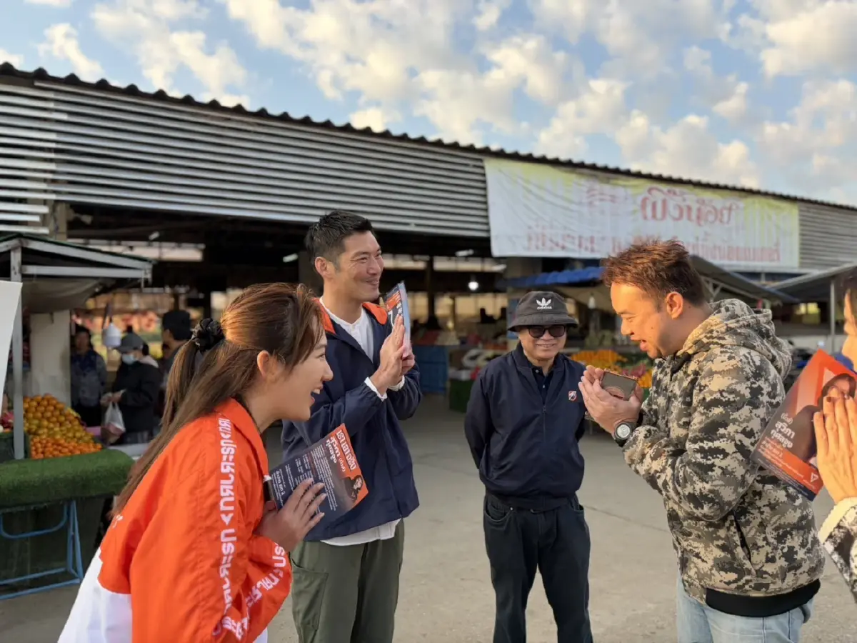 'ธนาธร' ลุยลำปาง วอนประชาชนให้โอกาส'สุวิภา' วิศวกรน้ำ