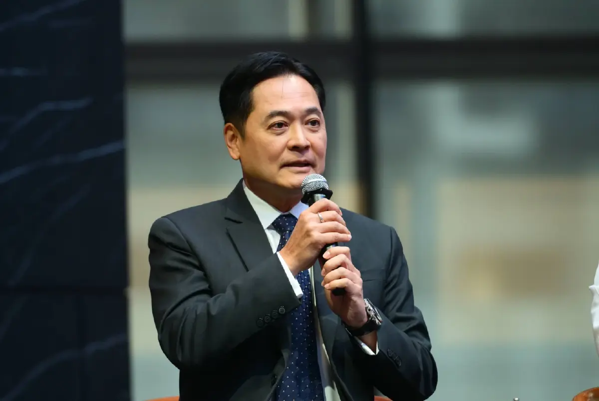 "8 พรรคการเมือง" เปิดนโยบายฟื้นเชื่อมั่น ดันแอลทีเอฟ-ออมส่วนบุคคล เพิ่มบจ.หนุนสภาพคล่อง