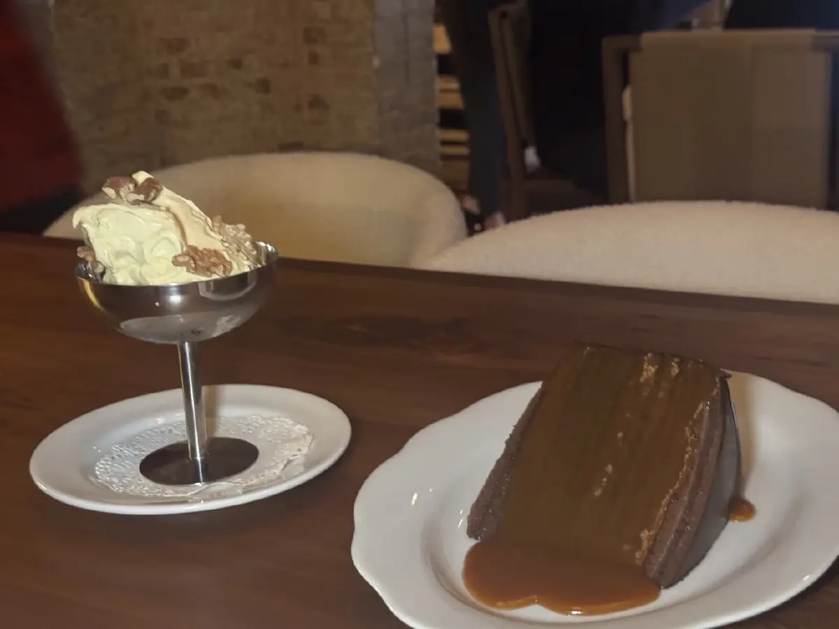 Quilombo สเต็กเฮาส์อาร์เจนตินาแท้ ในปราสาทหินกลางทองหล่อ