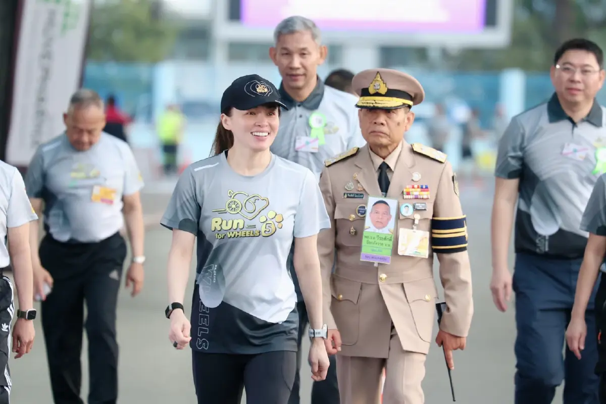 พระราชินี ทรงร่วมเดิน Run for Wheels #5 พร้อมสุนัขหลวงวินเทอร์
