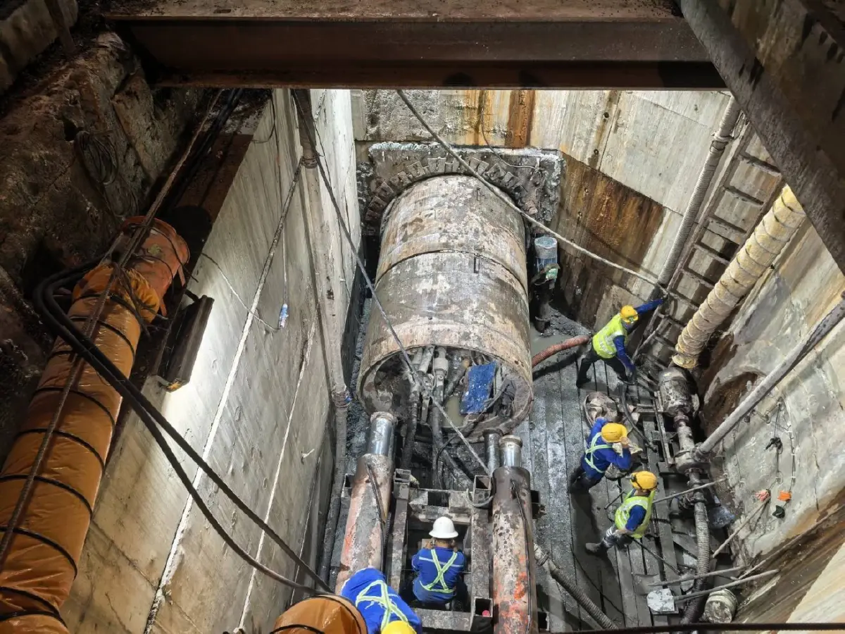 ด่วน! เลี่ยงได้เลี่ยง ถนนทรุดตัว 'บางนา-ตราด' ปิดถนน ระวังรถติด