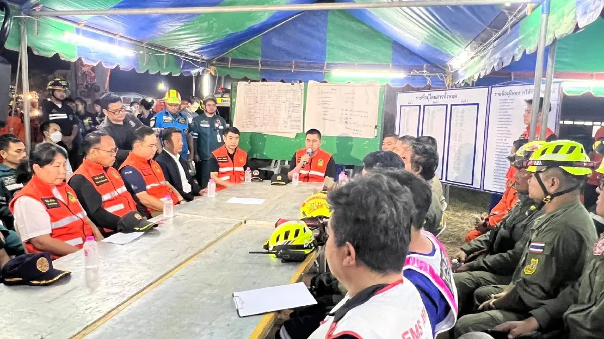 สรุปยอด เครนถล่มทับรถไฟสีคิ้ว ดับ 32 ศพ - ปิดศูนย์ปฏิบัติการฯ ค้นหา