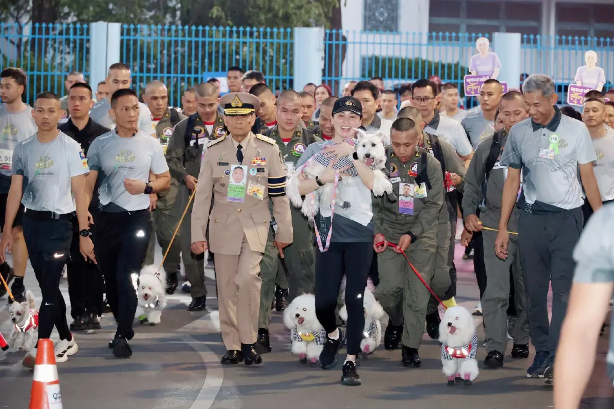 พระราชินี ทรงร่วมเดิน Run for Wheels #5 พร้อมสุนัขหลวงวินเทอร์