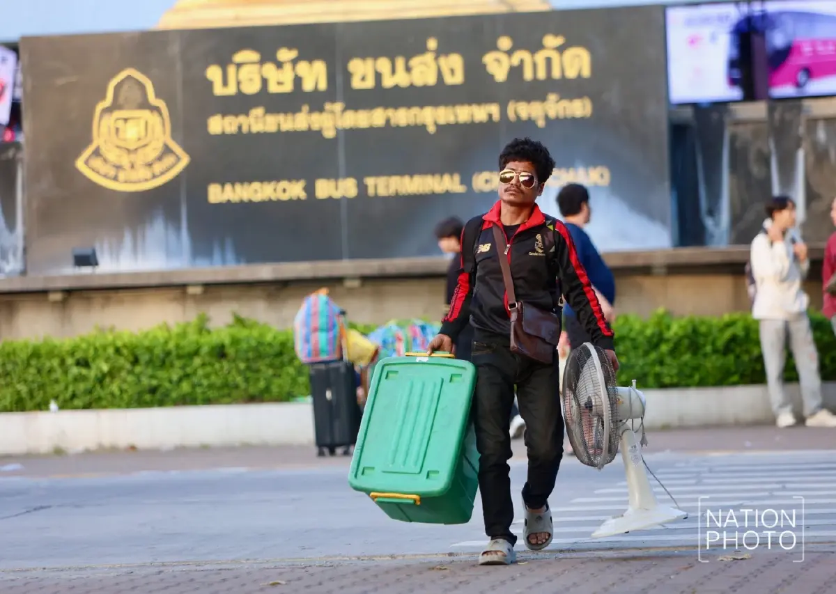 คนเยอะ หมอชิต 2 ประชาชนแห่กลับเข้ากรุงเทพ หลังกลับบ้านปีใหม่ 2569