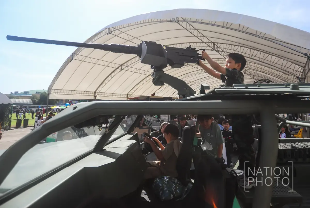 วันเด็ก ทบ. คึกคัก! จัดแสดงยุทโธปกรณ์ให้เด็กเรียนรู้ภารกิจ ปลูกฝังวินัยความรักชาติ