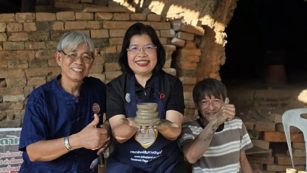“เครื่องปั้นดินเผาเกาะเกร็ด” สินค้า GI สู่แลนด์มาร์คท่องเที่ยวเชิงวัฒนธรรม