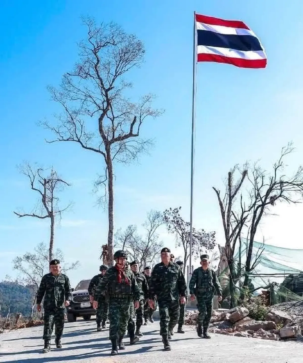 ผบ.ทบ. ลุยเนิน 225 สั่งฟื้นฟูยุทโธปกรณ์-ดูแลสวัสดิการกำลังพลเต็มที่