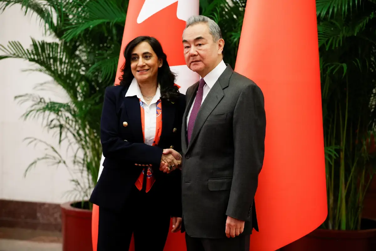 'หวัง อี้' ยกย่อง 'นายกฯ แคนาดา' เยือนปักกิ่ง จุดเปลี่ยนการฟื้นสัมพันธ์