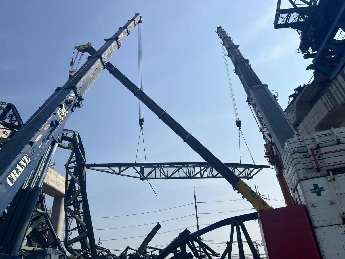 ทล. ผนึกกำลัง วสท. รื้อย้ายโครงสร้างเหล็ก LG จุดเกิดเหตุพระราม 2