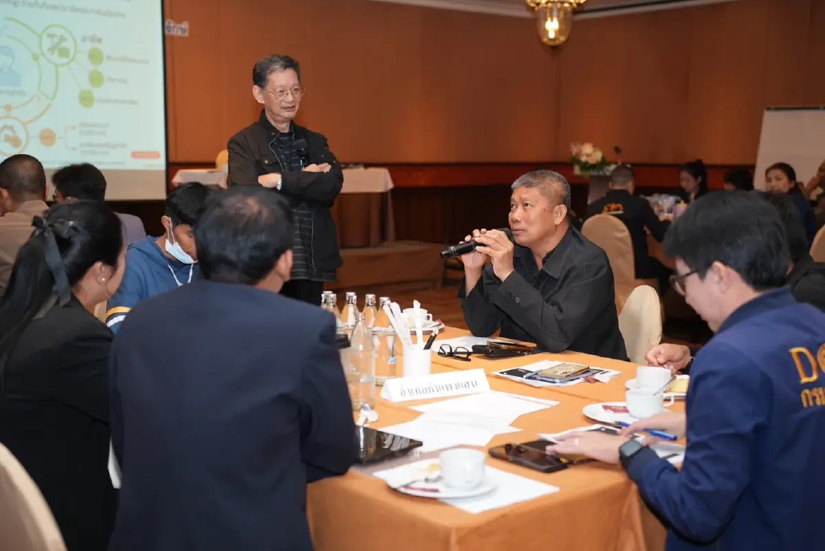 ดันนครปฐม ใช้พลังชุมชนล้อมรักษ์ แก้ปัญหายาเสพติดอย่างยั่งยืน