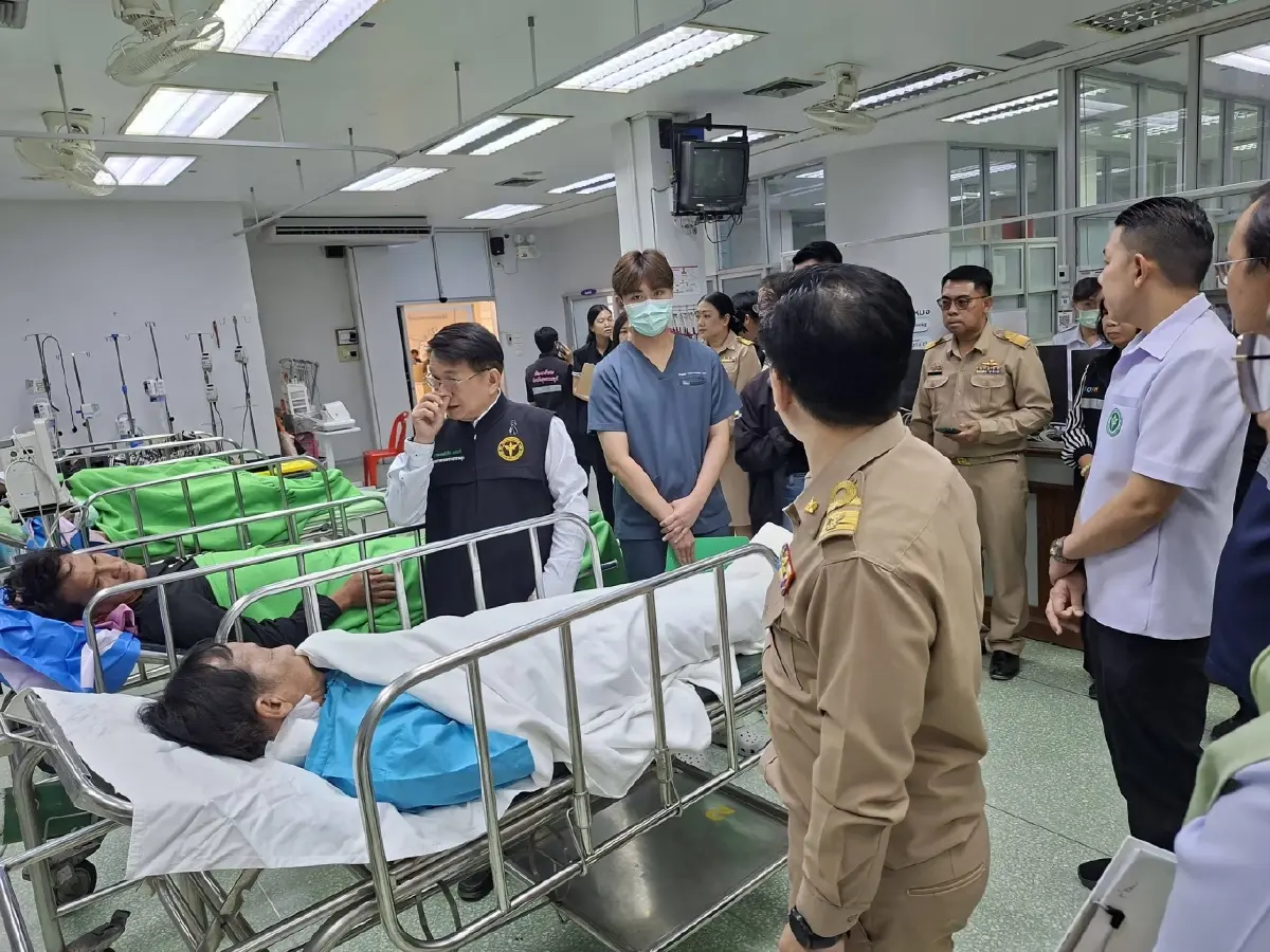 พลุระเบิดที่สุพรรณบุรี ผู้ว่าฯรุดเยี่ยม 3 ผู้บาดเจ็บ รพ.ดอนเจดีย์