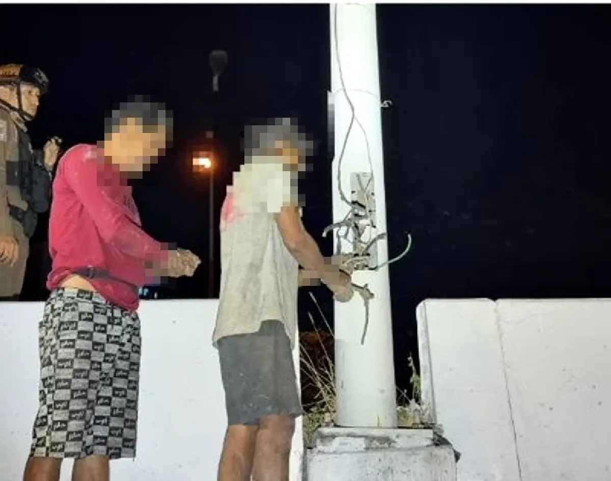 จับแพ็คคู่ 'โจรลักตัดสายไฟ' กทม. เตือนโทษหนัก คุกสูงสุด 7 ปี - ปรับ 1.4 แสน