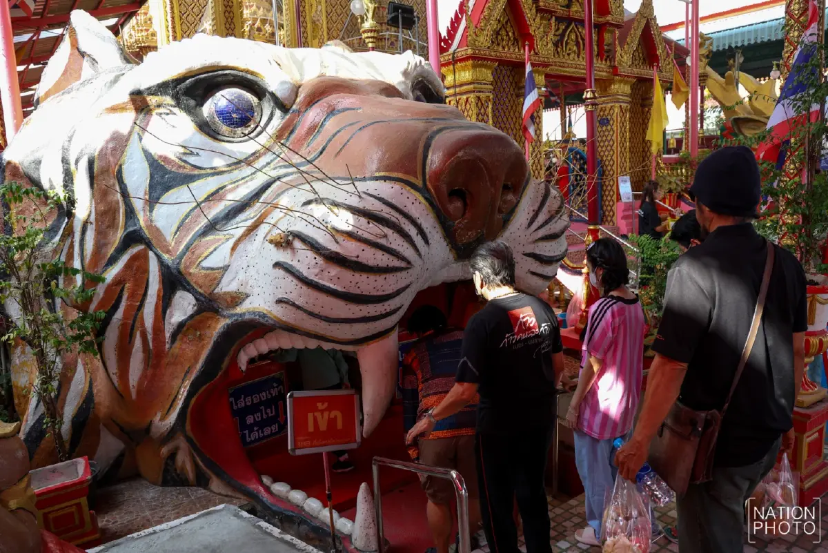 ปีใหม่ 2569 แห่แก้เคล็ด นอนโลงศพ ตายแล้วเกิดใหม่ ล้างซวย เสริมดวง