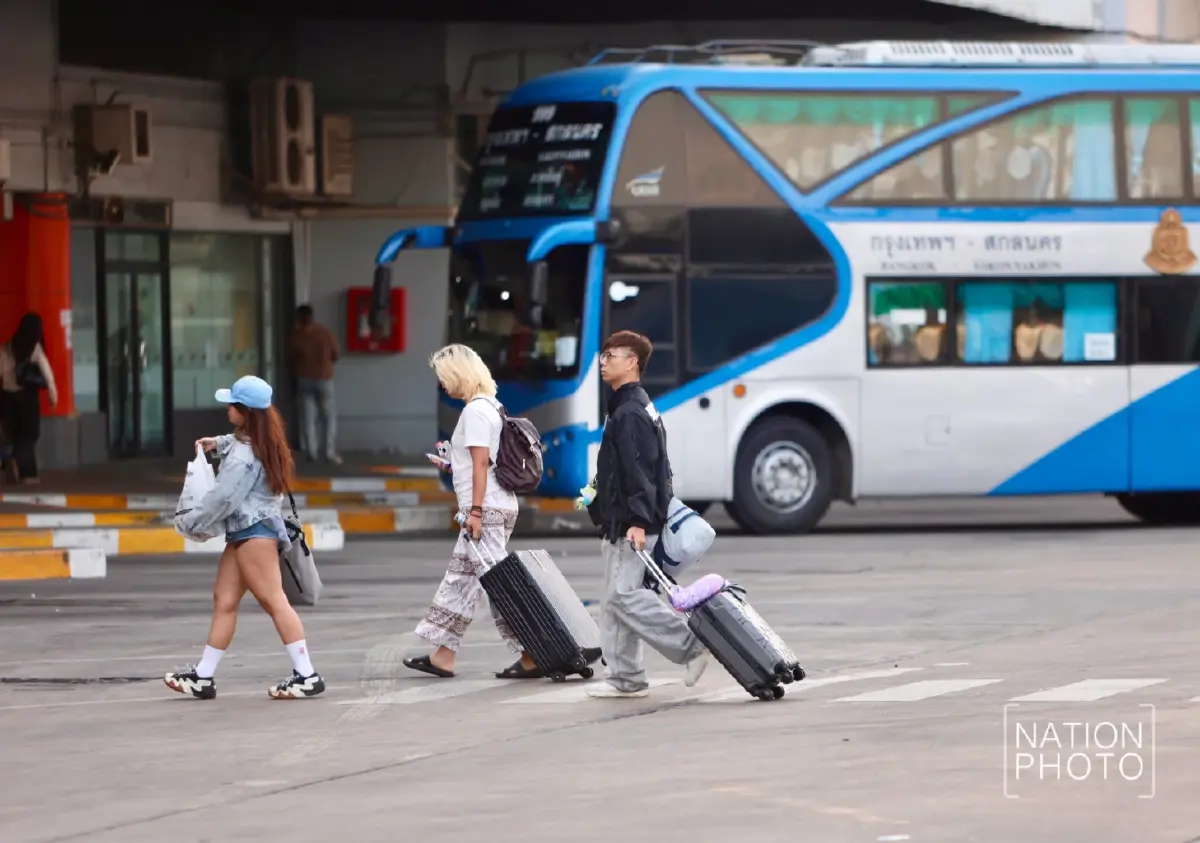 คนเยอะ หมอชิต 2 ประชาชนแห่กลับเข้ากรุงเทพ หลังกลับบ้านปีใหม่ 2569