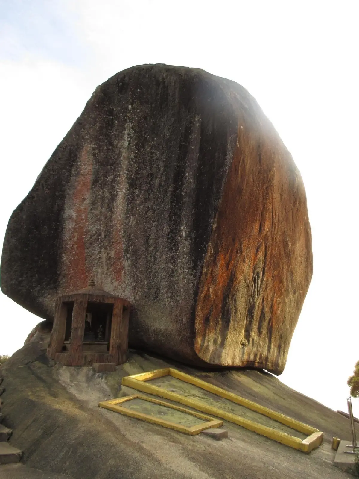 เปิดแล้ว ปีละครั้ง ‘ขึ้นเขาคิชฌกูฏ 2569’ นมัสการรอยพระพุทธบาท