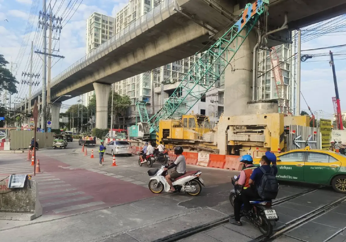 กระทบผู้ใช้ทาง ปิดถนนจรัญฯ 7 วัน ปิดเบี่ยงจราจรสายสีส้ม บางขุนนนท์