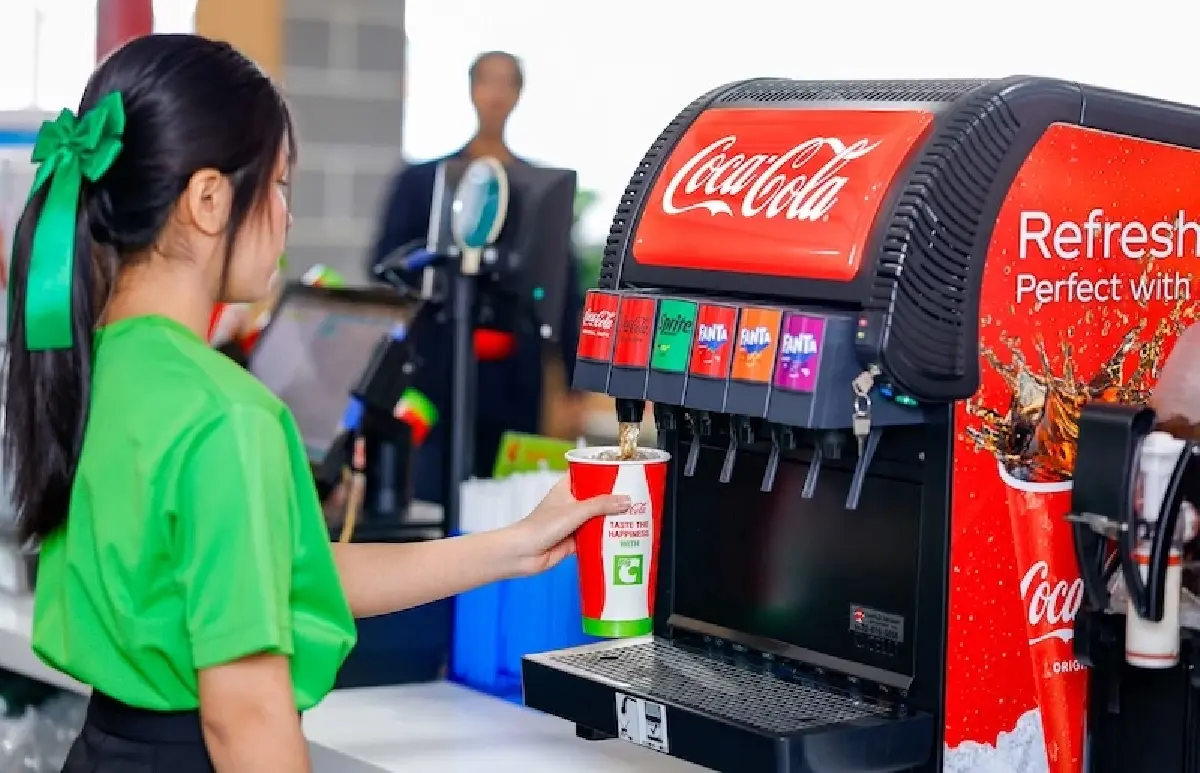 ‘ไทยน้ำทิพย์ โคคา-โคล่า’ กลับมาครองฟู้ดคอร์ต ‘บิ๊กซี’ 130 สาขา ขายเครื่องดื่มคู่เมนูอร่อย