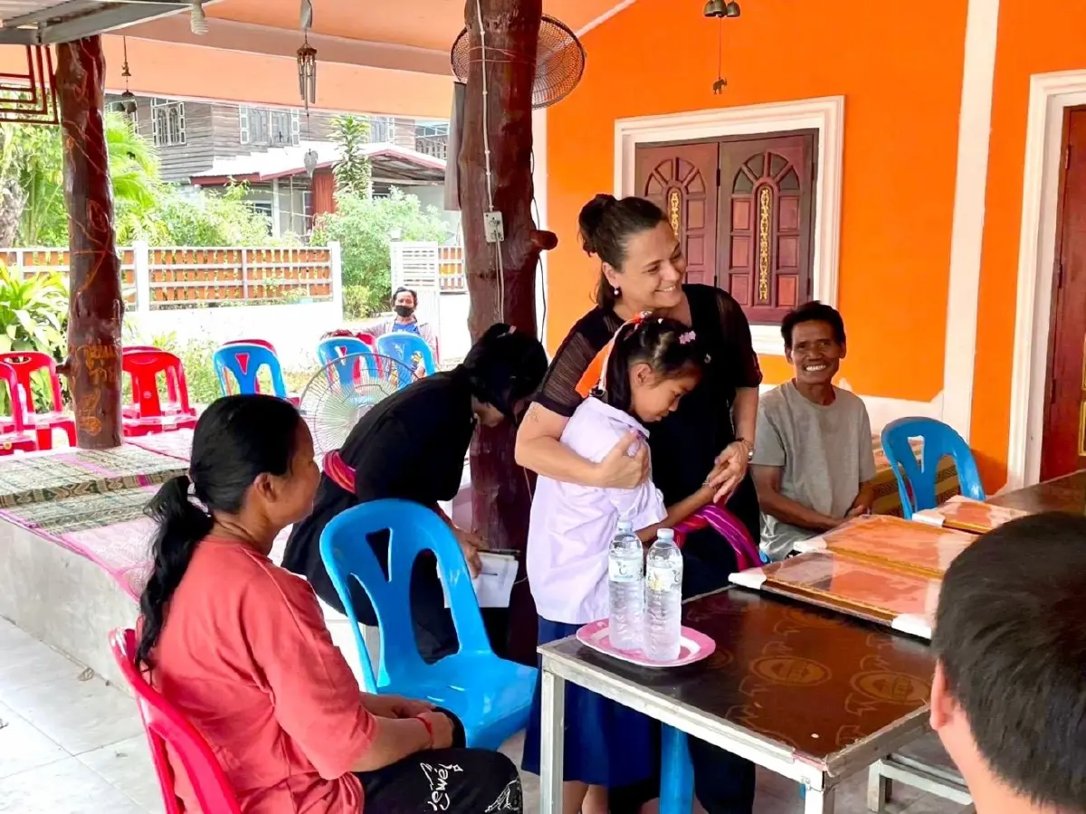 ทูตอิสราเอลพบครอบครัวเหยื่อชาวไทยภาคตะวันออกเฉียงเหนือ