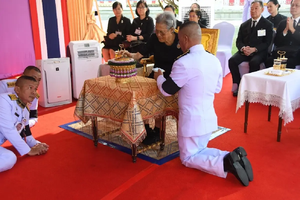 พระรัศมีทองคำฯ พระพุทธสิหิงค์ อายุ 500 ปี : เปิดประวัติ วิธีบูรณะ