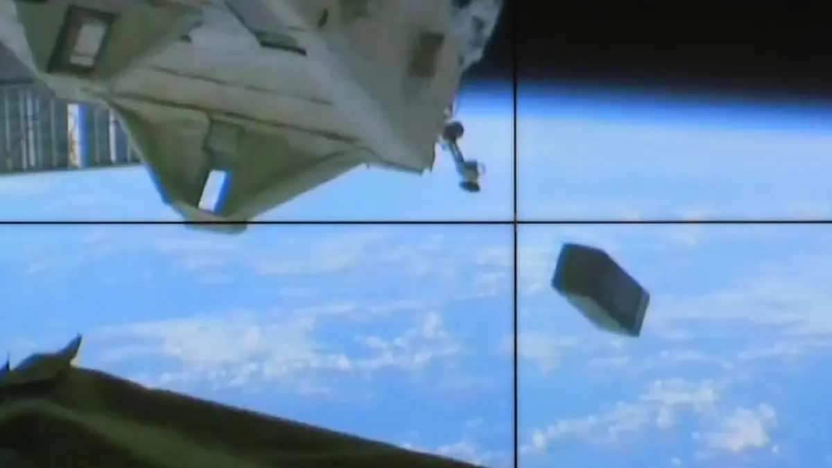 บพข.ผนึก AIS ใช้ดาวเทียม KNACKSAT-2 ปิดช่องว่างสัญญาณพื้นที่ห่างไกล