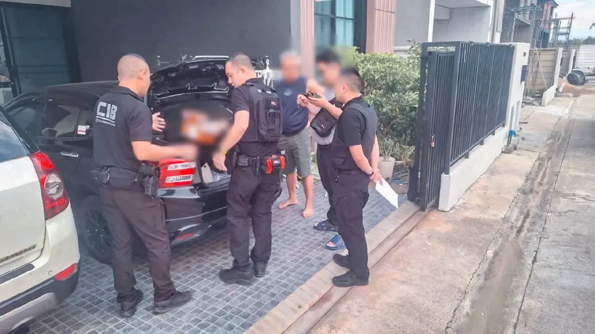 บุกค้น 8 จุด ใน 4 จังหวัด จับ 2 สาว 1 ชาย หลอกนักเรียนแจกซิมส่ง SCAMMER