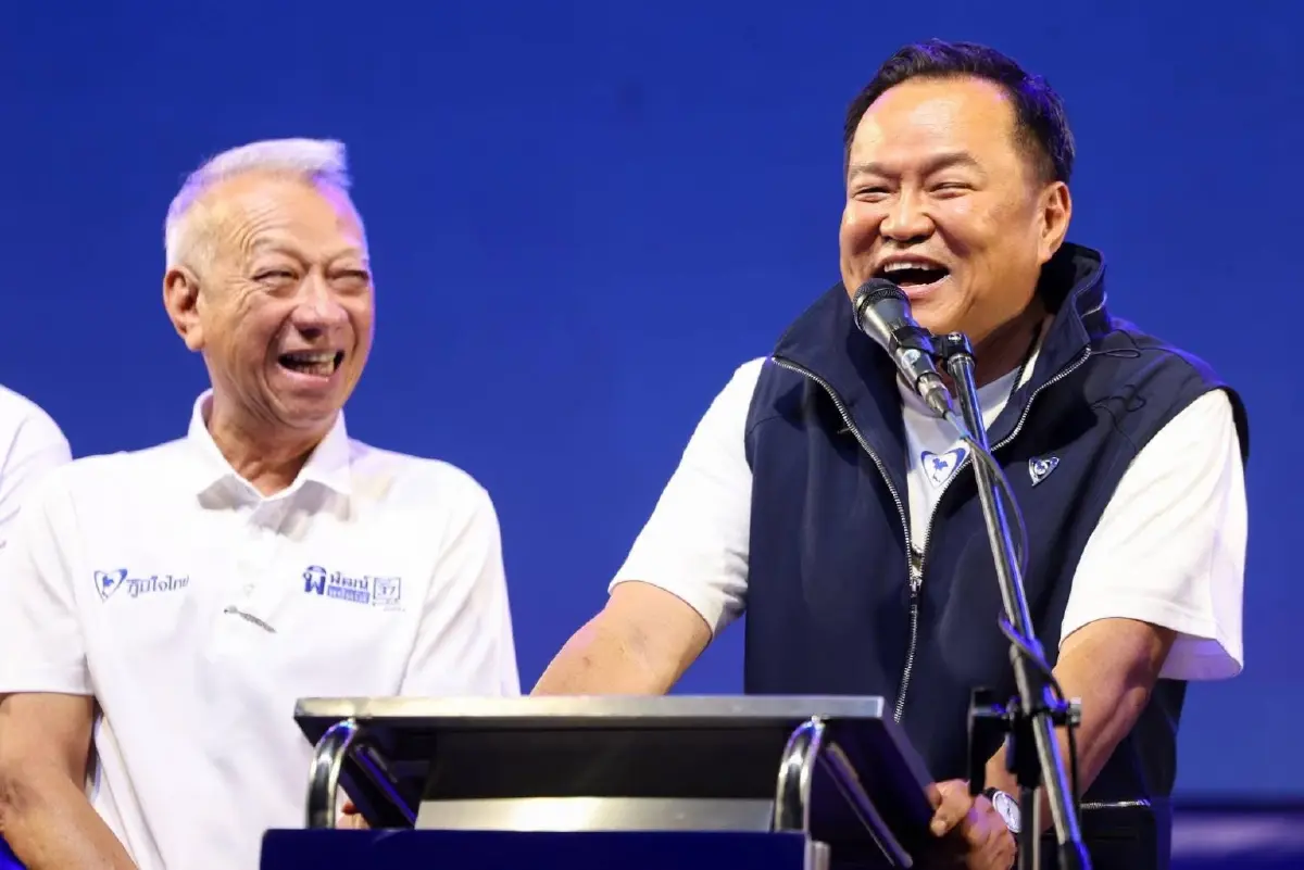 ยกเครื่อง ‘เพื่อไทย’ เมื่อ ‘ยศชนัน’ ทำไม่ได้ จับตา ‘แดง’ ลุ้นรัฐบาล