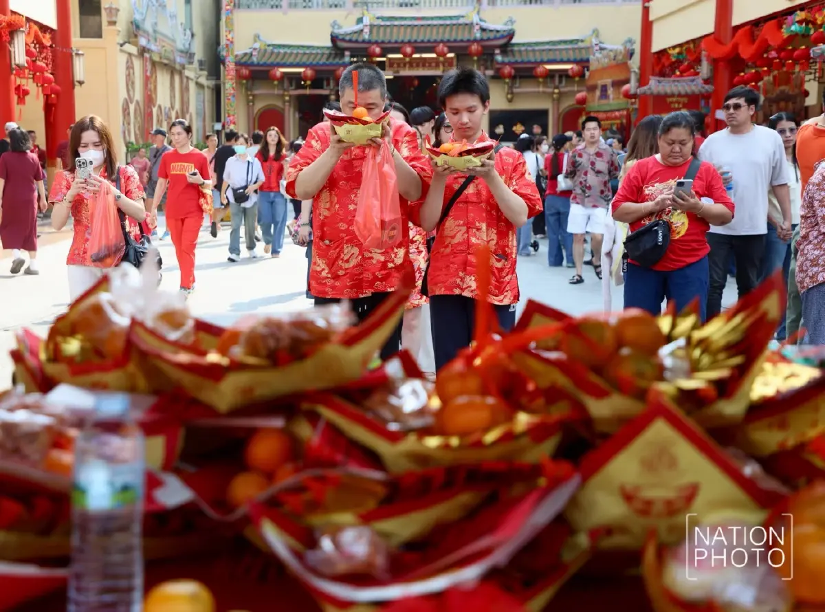 ตรุษจีน 2569 วัดเล่งเน่ยยี่ เยาวราช​ คนแน่น แห่ไหว้ขอพรสิ่งศักดิ์สิทธิ์เสริมสิริมงคล