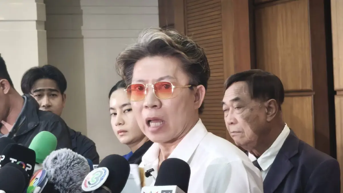 ผู้สมัคร สส.ส้มบี้ กกต.แจงปมบาร์โค้ด ชงศาล รธน.ให้เลือกตั้งโมฆะ