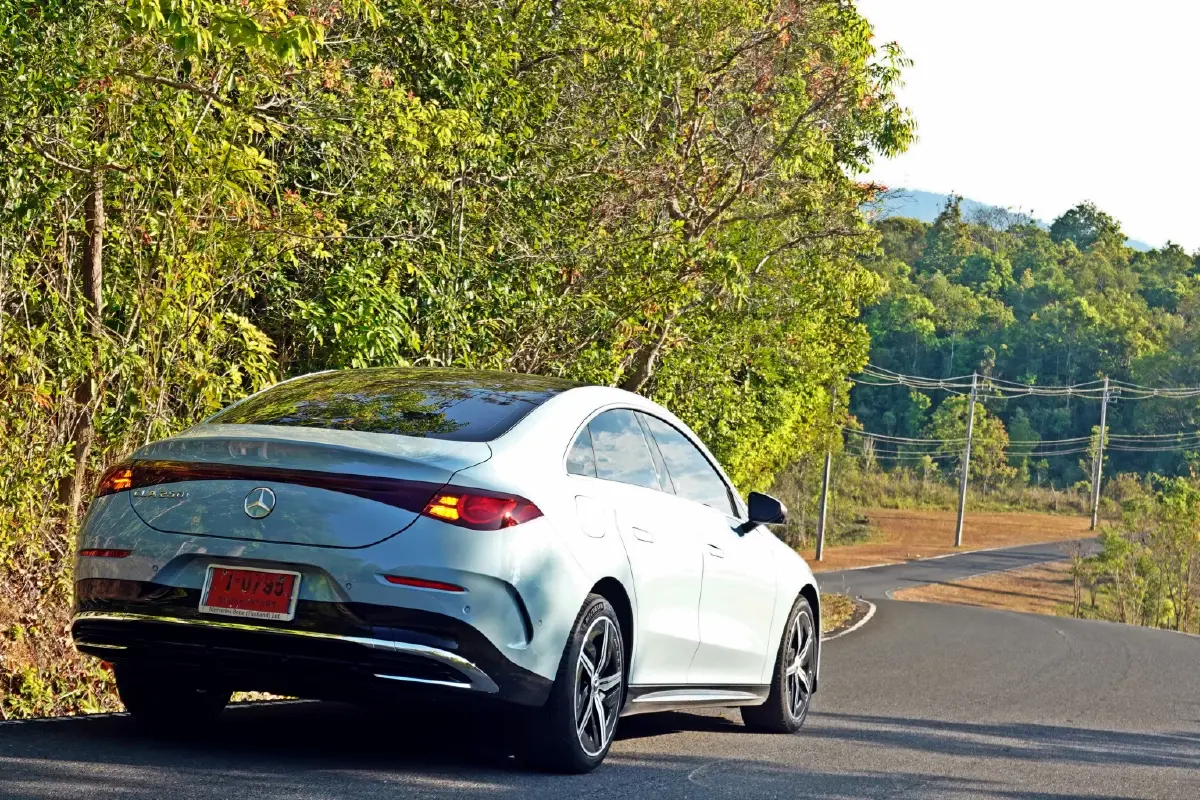 'CLA 250+ Electric' อีวี ตัวเนียน บาลานซ์ดี อารมณ์สปอร์ต ขับสนุก