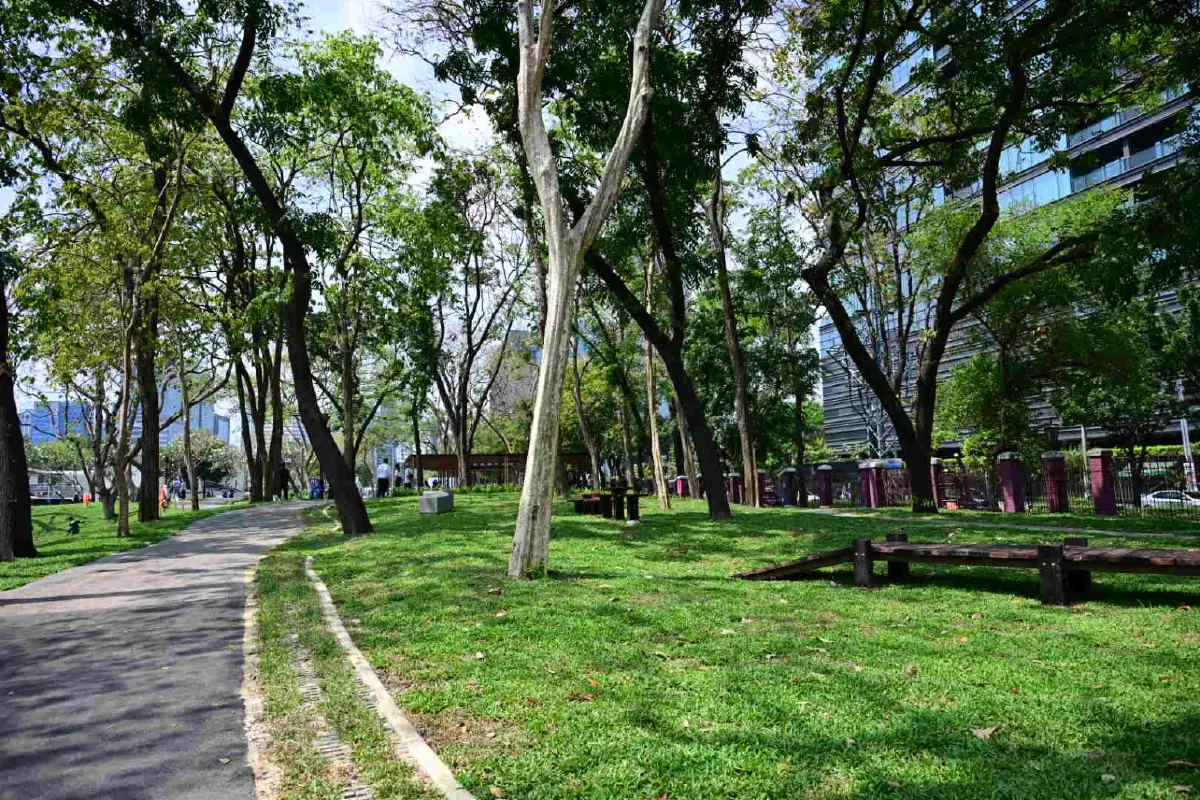 เปิดแล้ว “สวนสุนัขลุมพินี” พื้นที่ปล่อยพลังของแก๊งสี่ขาแห่งใหม่ใจกลางกรุง