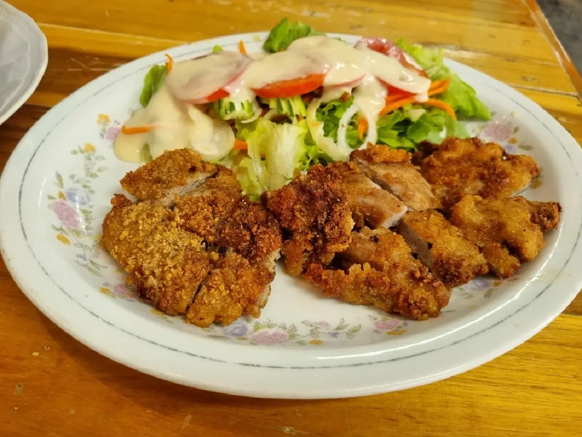 ‘โอโภชนา’ ตำนาน 75 ปีร้านอาหารริมแม่น้ำน้อย อ.เสนา ‘อยุธยา’