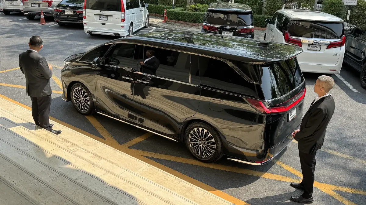 ธรรมนัส  ยิ้มปลื้ม เข้ากระทรวงเกษตรฯพร้อมเดินหน้าแก้ปัญหาเกษตรกร