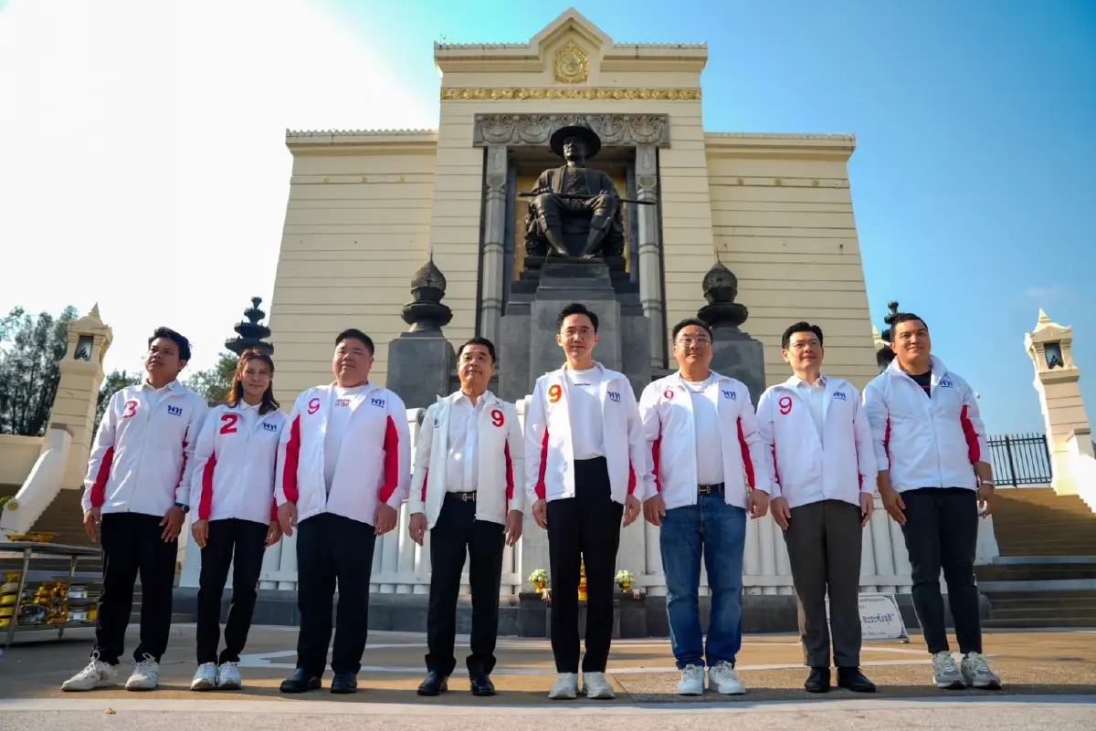 ‘เพื่อไทย’ คิกออฟปล่อยขบวนรถหาเสียงทั่ว กทม.ก่อนปราศรัยใหญ่