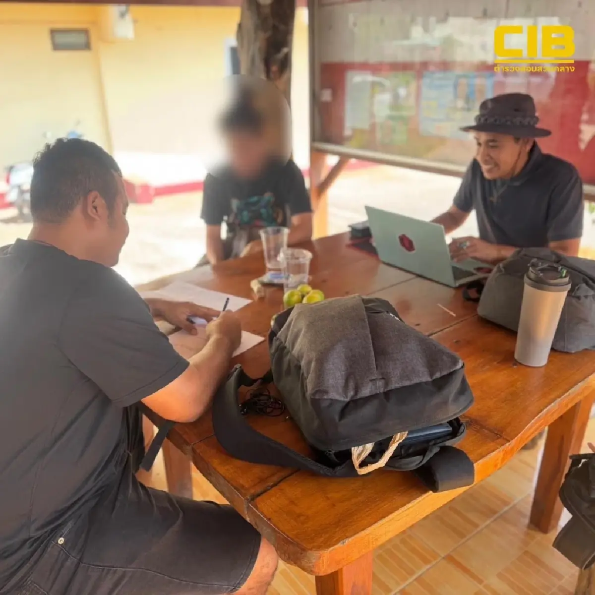 2 ธนาคารดังเลี้ยงโจร สาวแบงก์ฉกข้อมูลบัตรเครดิต-บัตรปชช.ลูกค้า โกง 6 ล้าน