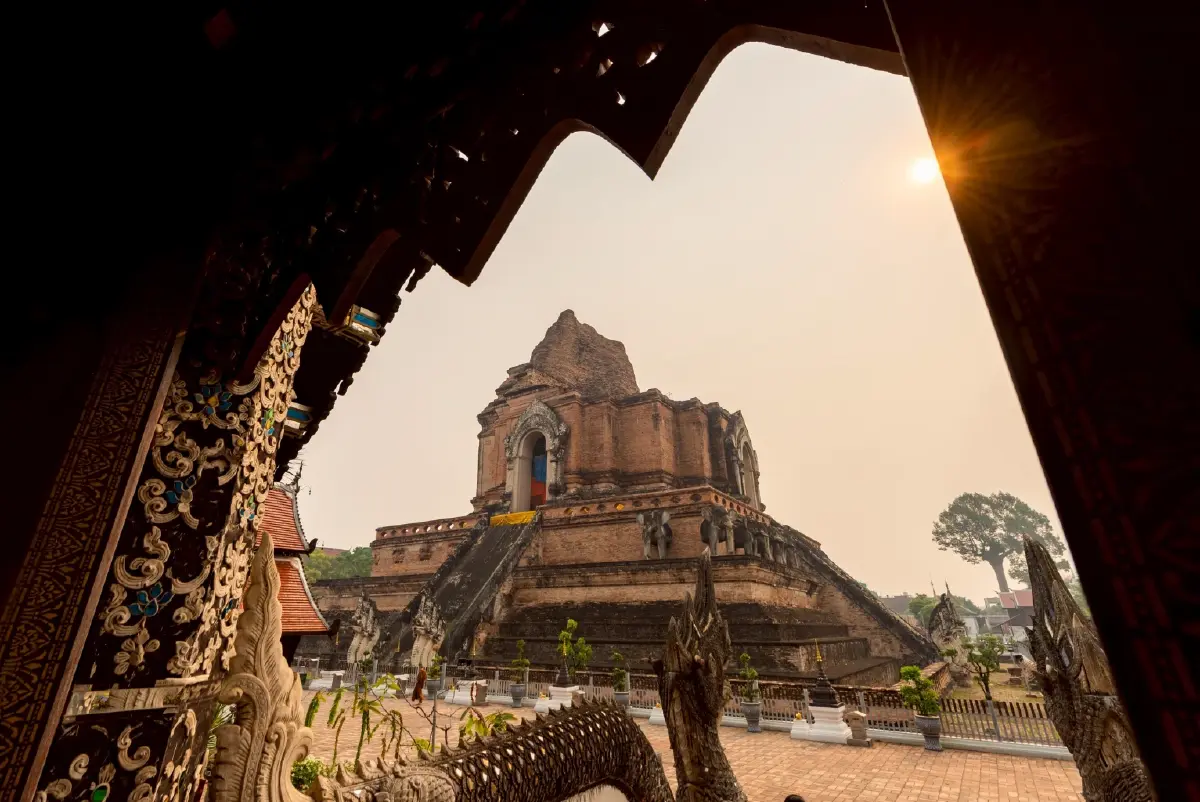 ททท. ปักหมุด 12 แลนด์มาร์ก เที่ยวตามรอย ‘ลิซ่า’ จากหนังโฆษณา feel all the feelings