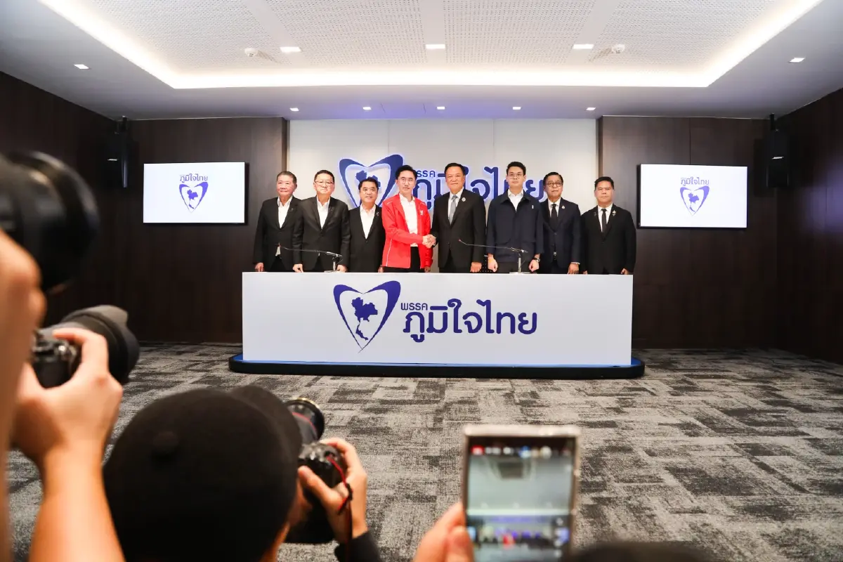 ‘ประชาธิปัตย์’ เก็บทรงร่วมรัฐบาล ห่วง ‘ระเบิดเวลา’ การเมือง