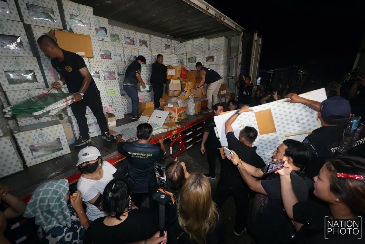 เดือดเลือกตั้ง ปชช.ตะโกน ขี้โกง สนั่นวินาทีขนหีบบัตรชลบุรี เขต 1