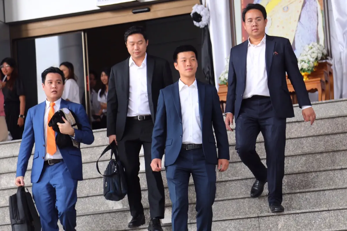 'เท้ง' ย้ำไม่มี IO ส้ม ยันสมัครสมาชิก ปชน.ทำตาม มท. ไม่เก็บข้อมูล