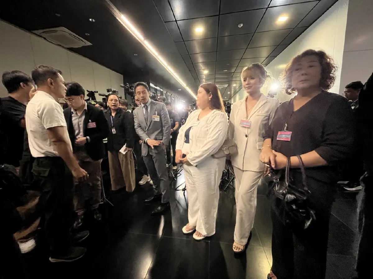 'กมธ.การเมือง' สอบ 'กกต.' ฟ้อง 'ประชาชน' ชี้เป็นการปิดปากตรวจสอบ