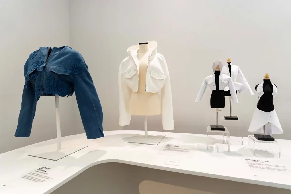 แบรนด์ SIRIVANNAVARI เข้าร่วมงาน BKKDW2026 เผยแนวคิด ‘สิ่งที่รอด’