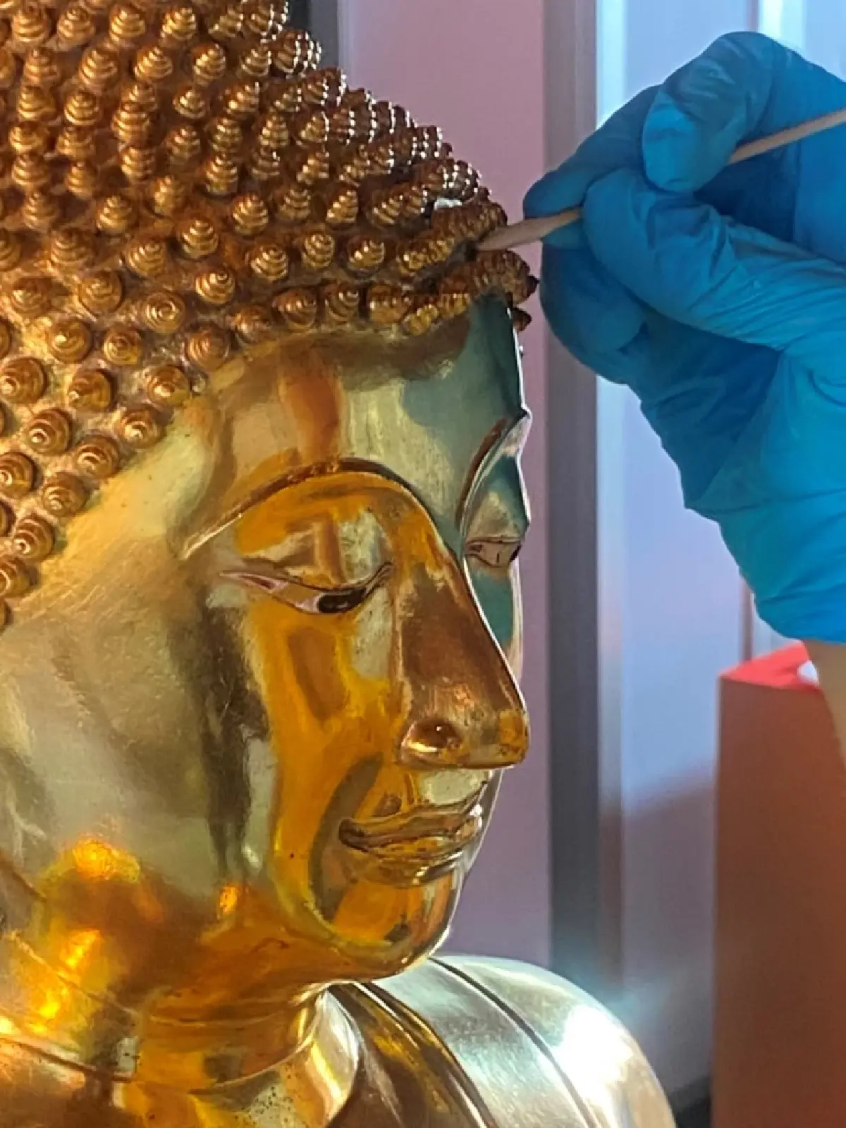 พระรัศมีทองคำฯ พระพุทธสิหิงค์ อายุ 500 ปี : เปิดประวัติ วิธีบูรณะ