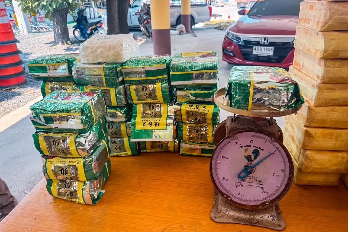 ซุกใต้กองกระเทียม 'ยาไอซ์' บิ๊กล็อต 200 ล้านบ. เจอด่านชัยนาท