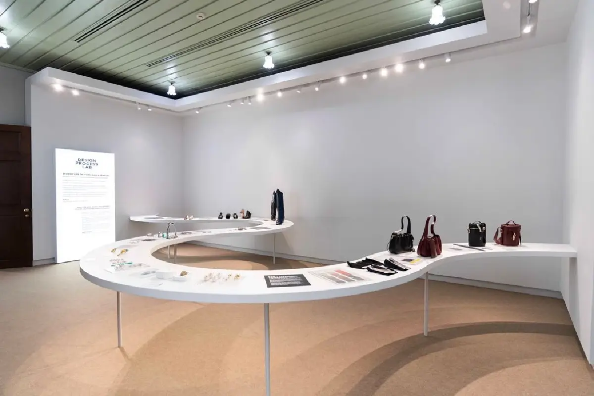 แบรนด์ SIRIVANNAVARI เข้าร่วมงาน BKKDW2026 เผยแนวคิด ‘สิ่งที่รอด’