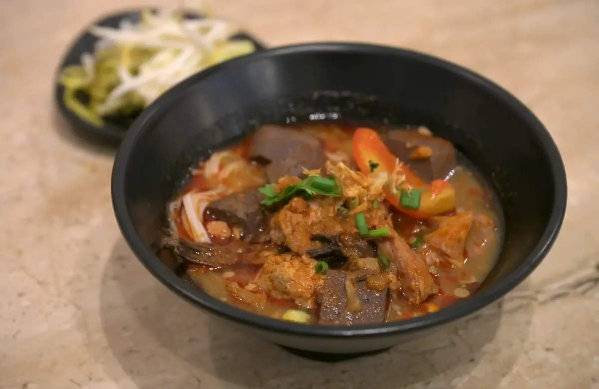 ‘ข้าวซอยลำดวนฟ้าฮ่าม’ ตำนาน 83 ปี สมัย สงครามโลกครั้งที่ 2