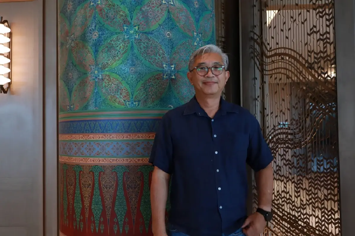 นาคนิมิตร สุวรรณกูฏ ทายาทสานต่องานจิตรกรรมฝาผนัง ‘ท่านกูฏ’