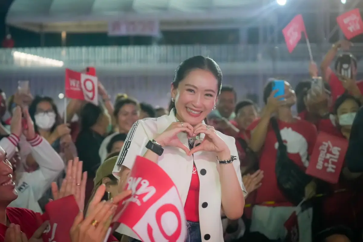 ‘ยศชนัน’ ปราศรัยลั่น นั่งนายกฯ คนที่33 ปลื้มคนเสื้อแดงเคียงข้าง