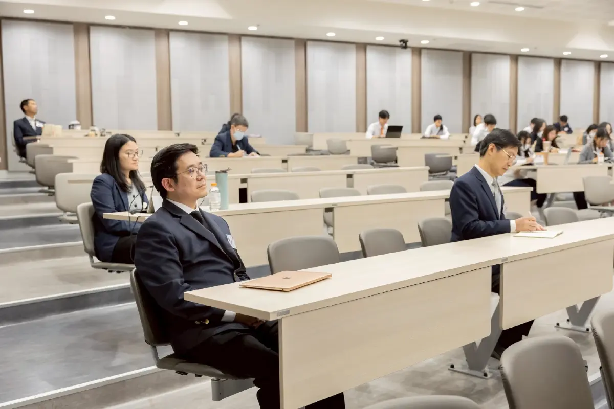 กรมพระศรีสวางควัฒนฯ ทรงบรรยายพิเศษ 'การเกิดมะเร็ง' แก่ นศพ.ปี 3