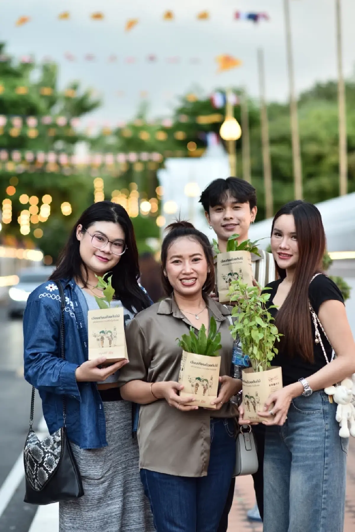 แจกต้นไม้ฟรี ที่ทำบุญวันมาฆบูชา 2569 เวียนเทียนต้นไม้ ลดโลกร้อน